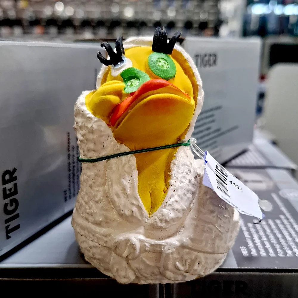 i´m too sexy for my cat, Skulptur Ente, severin hirsch, 2025