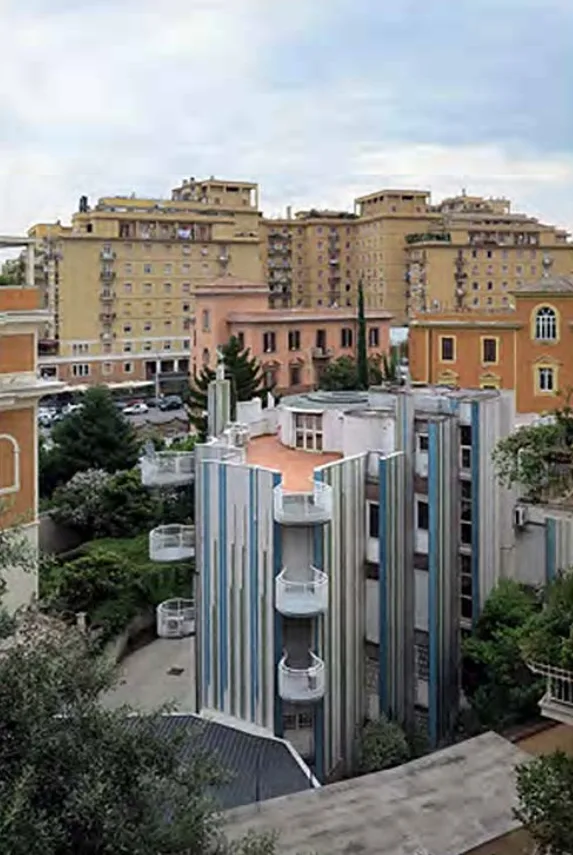 Aussenansicht Paolo Portoghesi, Haus Papanice, Rom, 1966-69 (Foto: Martin Feiersinger)