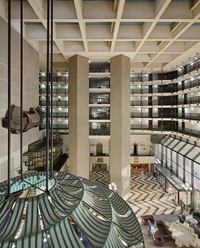 Einblick in die Lobby des Holiday Inn Sarajevo, Foto: Anida Kreco