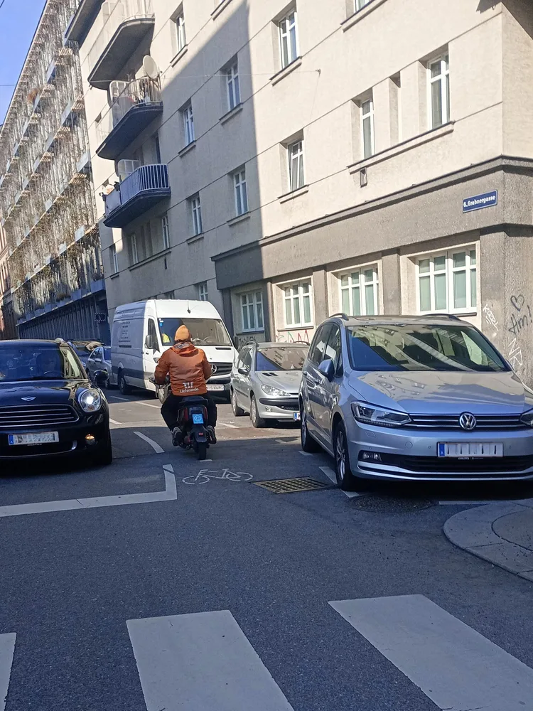 Essenslieferant, Foto: redaktion GAT, 2026.
