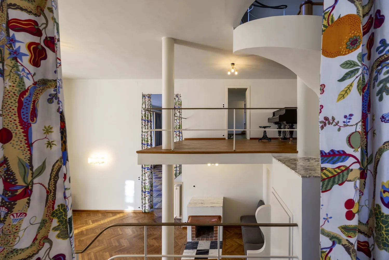 Blick durch die Innenräume nach Sanierung, Villa Beer, Wien, Architektur: Josef Frank/Oskar Wlach, Foto: Stephan Huger, 2026