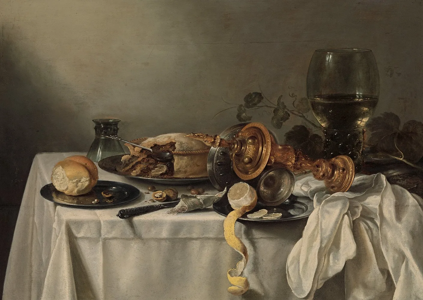 Stillleben mit Früchtepastete, Silbertazza, vergoldetem Deckelpokal und Römer, Öl auf Holz, 1637 (Bild: Kunst Museum Winterthur)