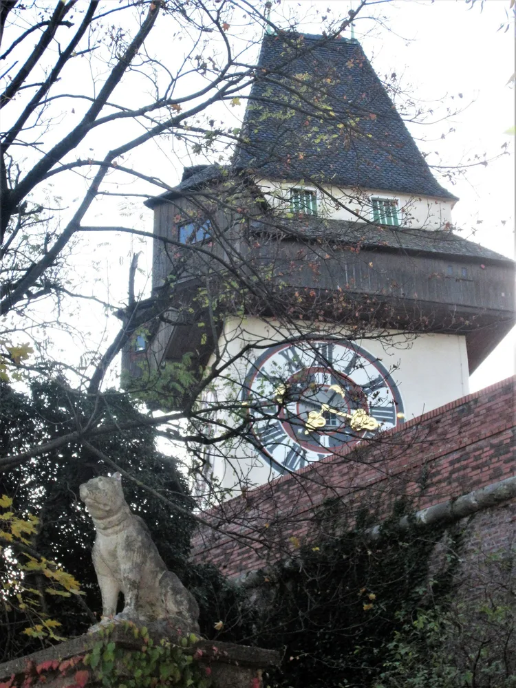 Bild 6: Der steinerne Hund heute
