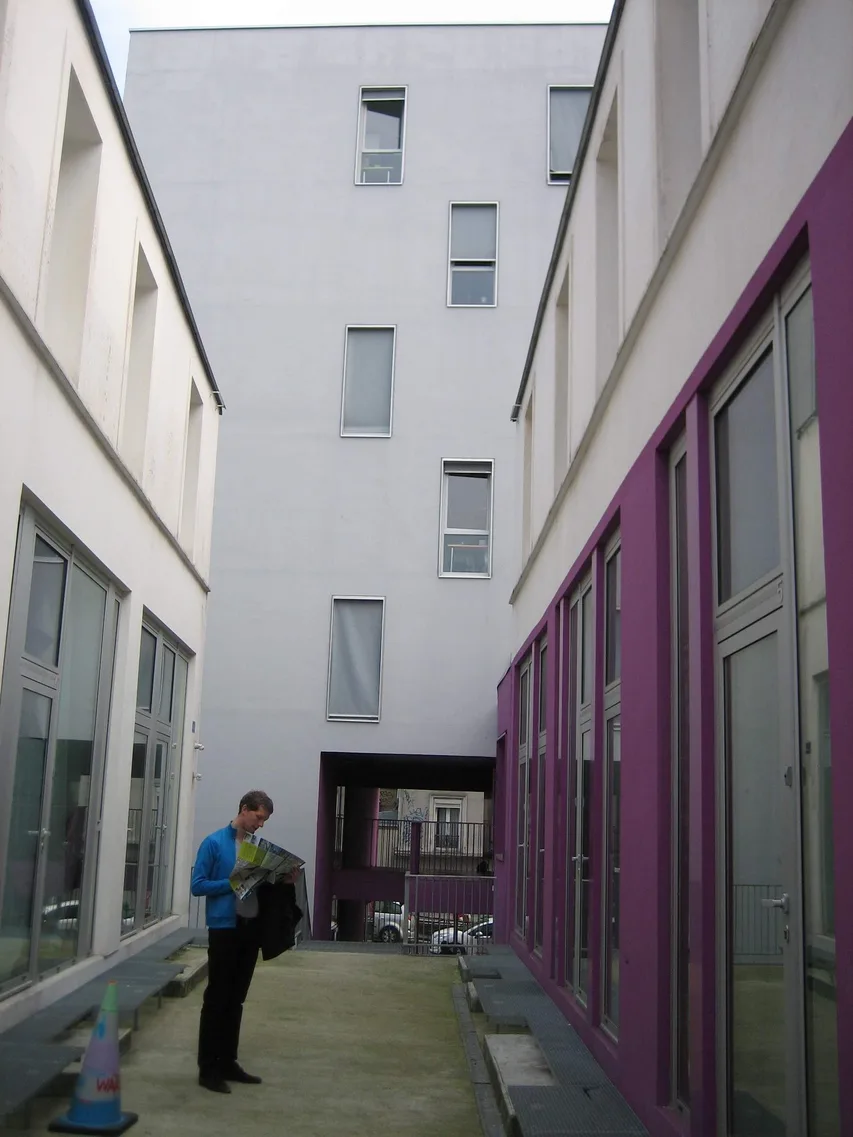 sozialer wohnbau in paris, 2011