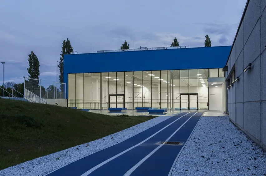 blue box 06