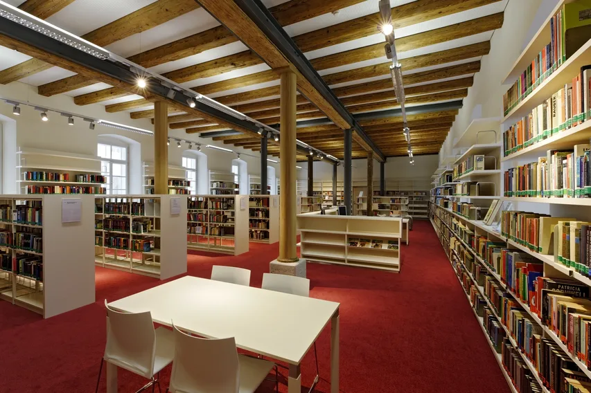 Herminenhof, Wels 2010 - Architektur: ZT Arquitectos LDA Lisboa, Graz