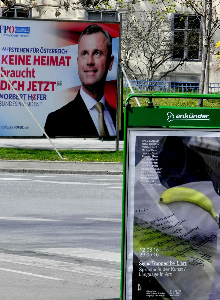 VOR DER KABINE