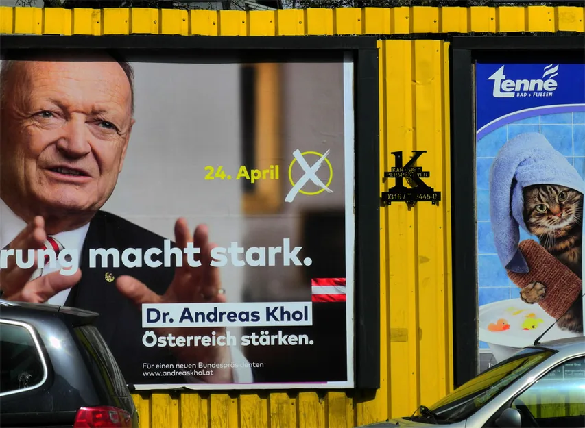 VOR DER KABINE