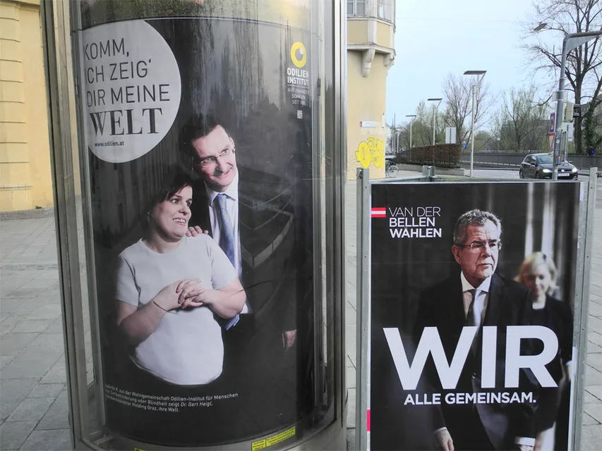 VOR DER KABINE