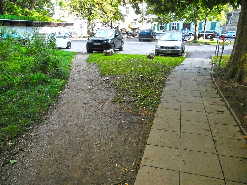 parkplatz-studentenheim-leechgasse.jpg