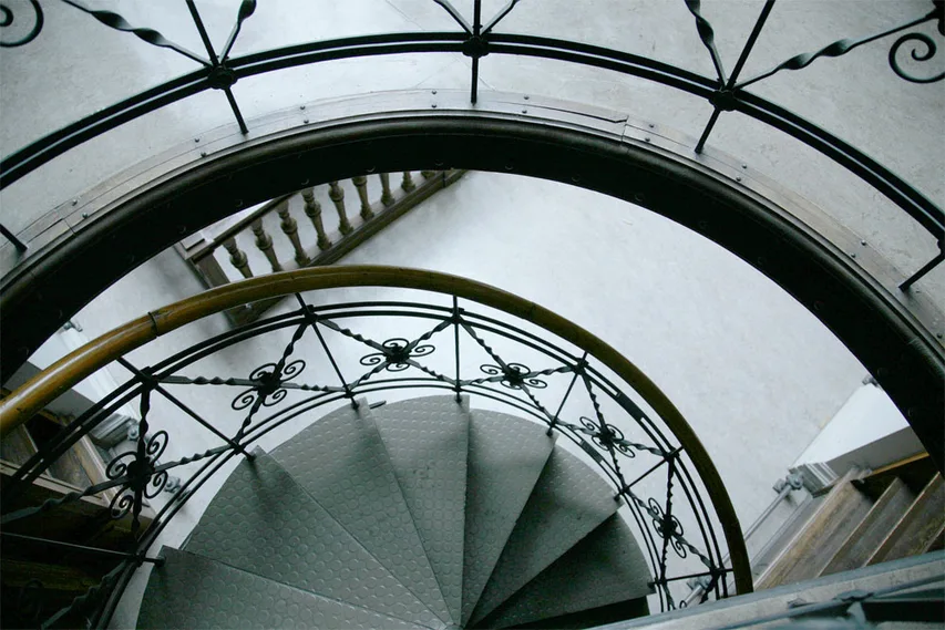 6_lesesaal-detail_2.jpg