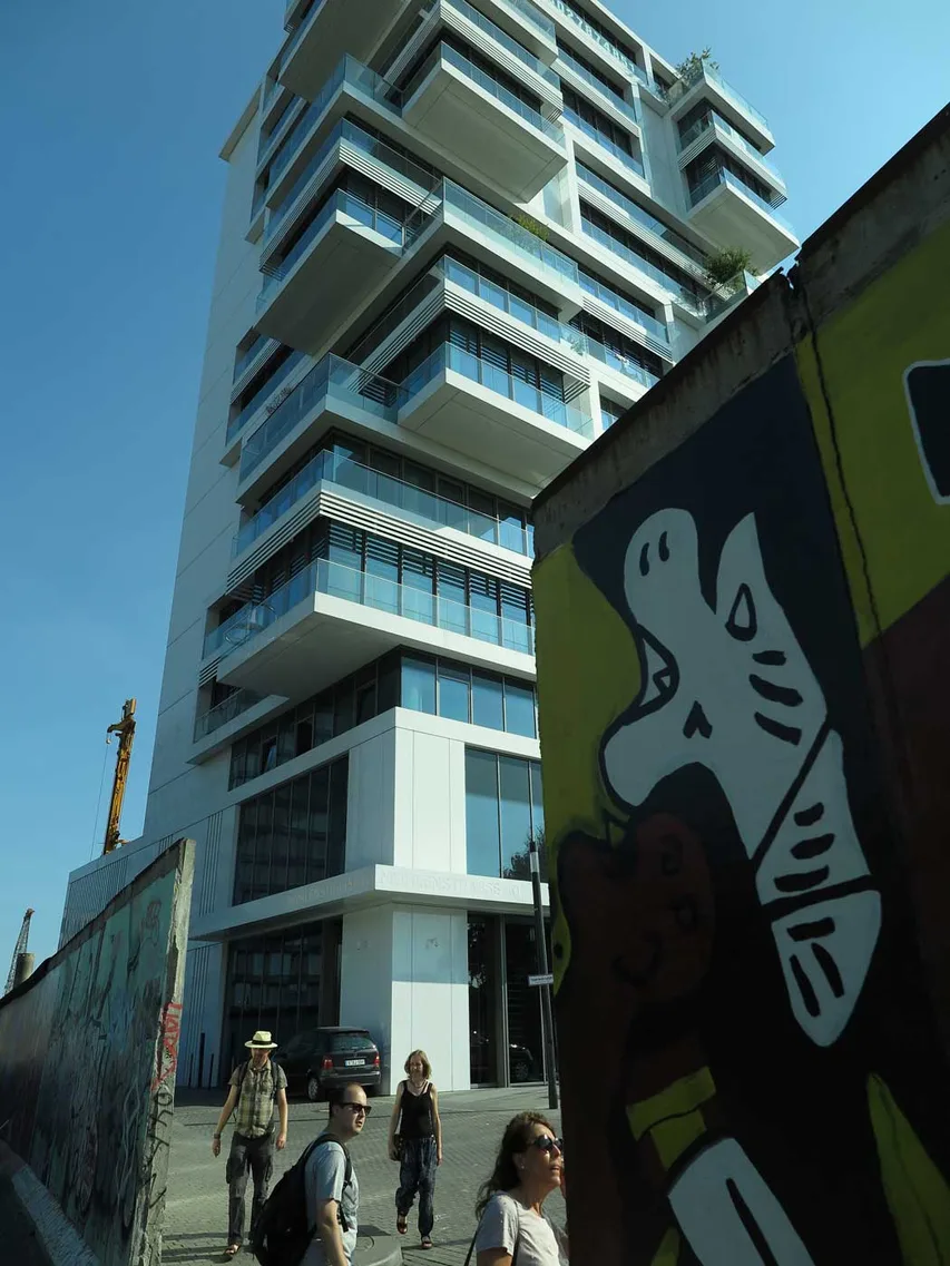 6_east_side_gallery_lucke.jpg