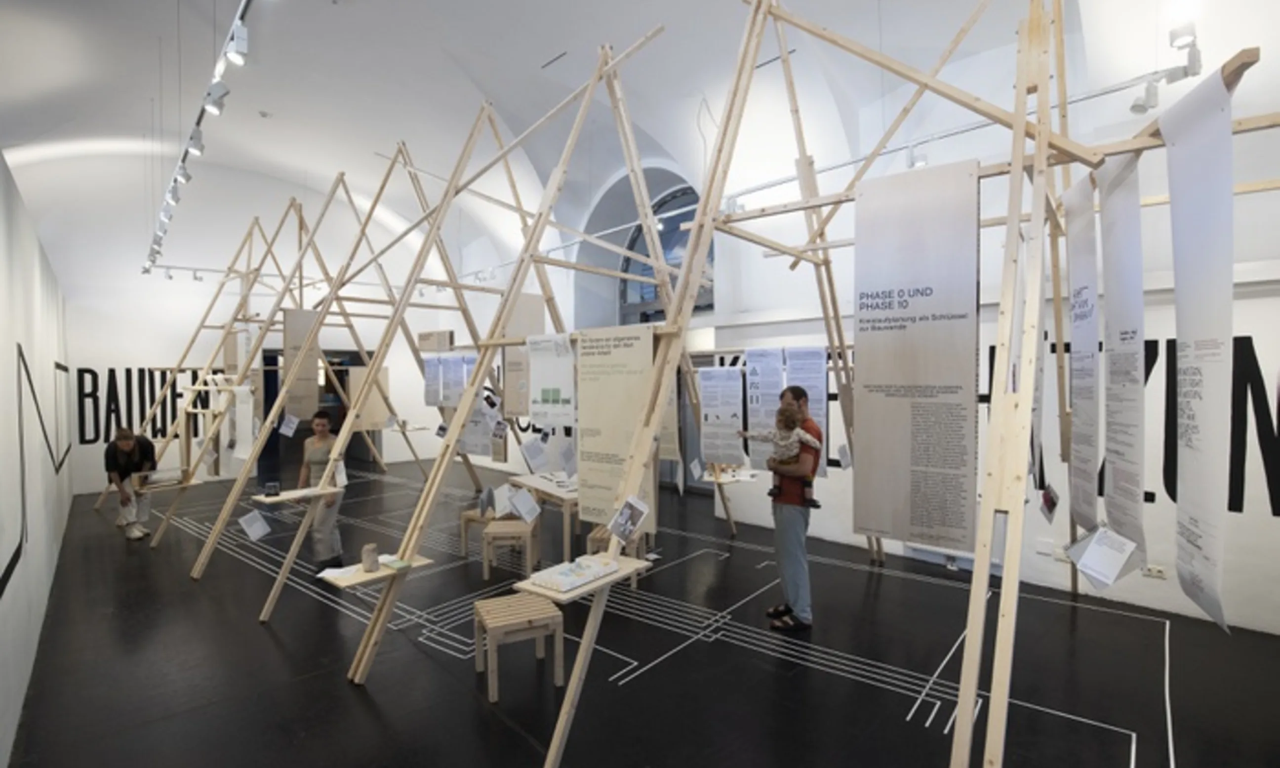 Zwischen Kostenschätzung, Muttermilch und Bauwende im Architekturzentrum Wien – © Lisa Rastl