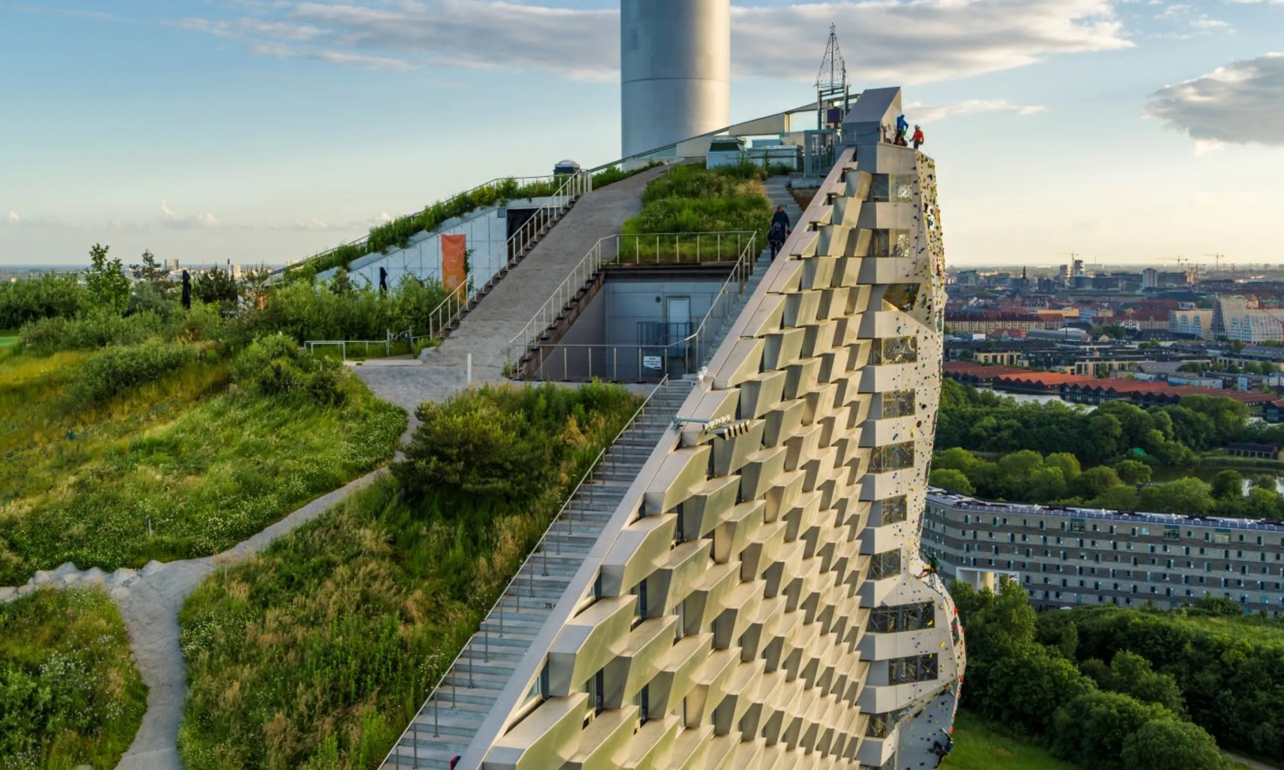 © architektur in progress Amager-Bakke, Drone Rune