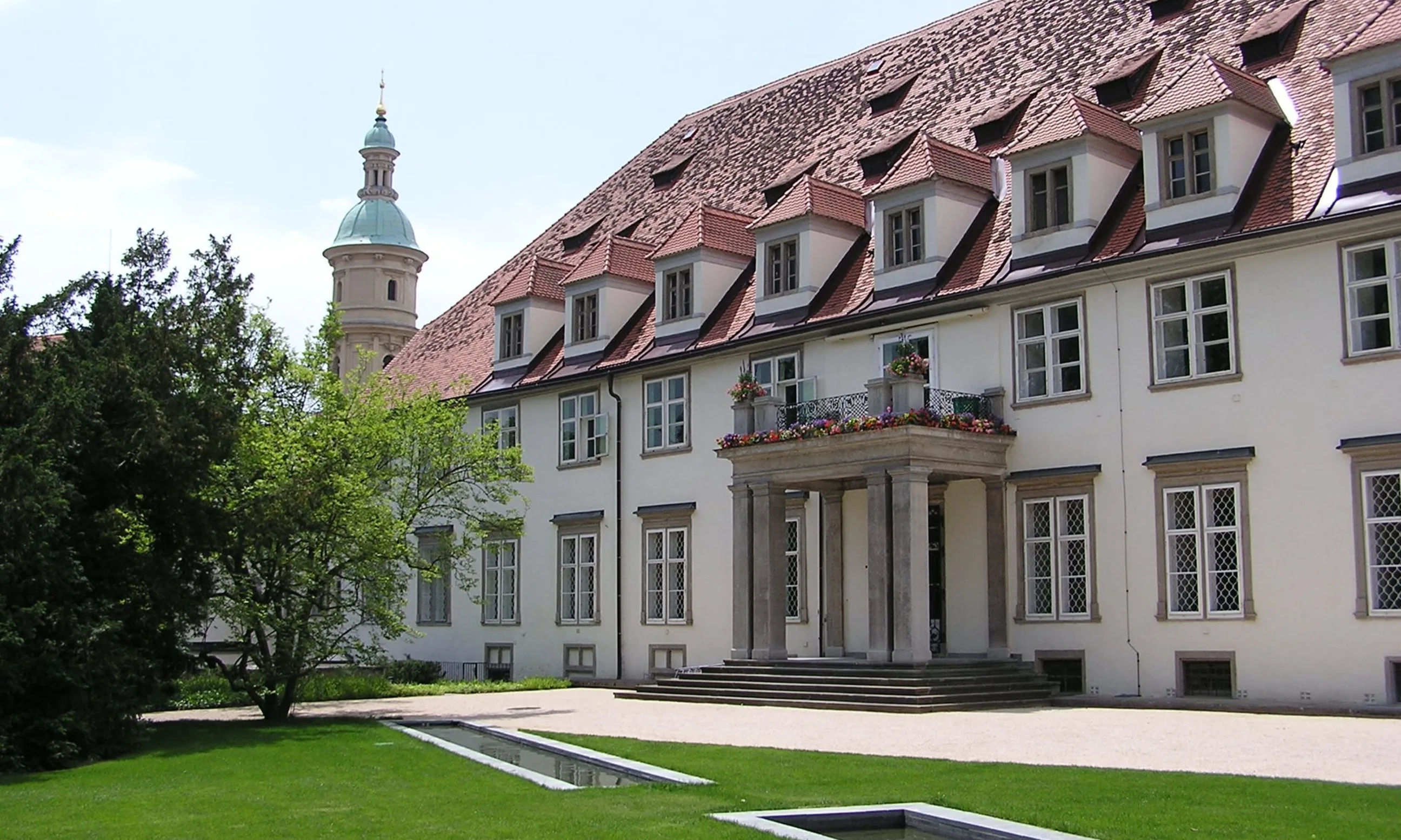Herrenhaus im Park