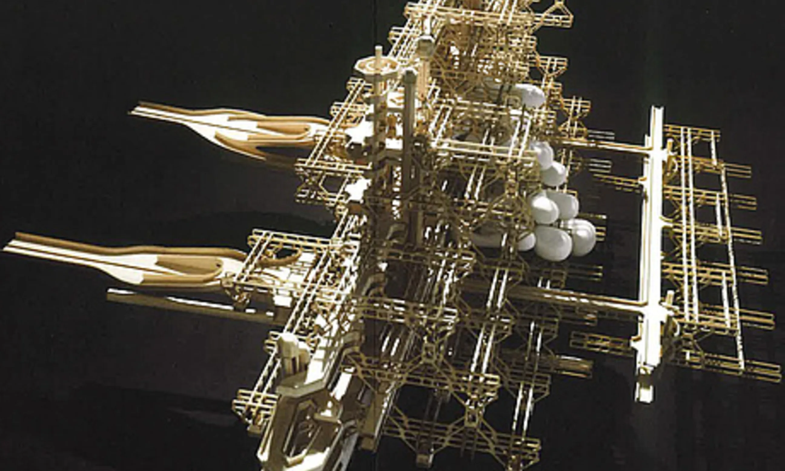 © paul ott photografiert Modell aus Holz einer futuristischen Vertikalstadt