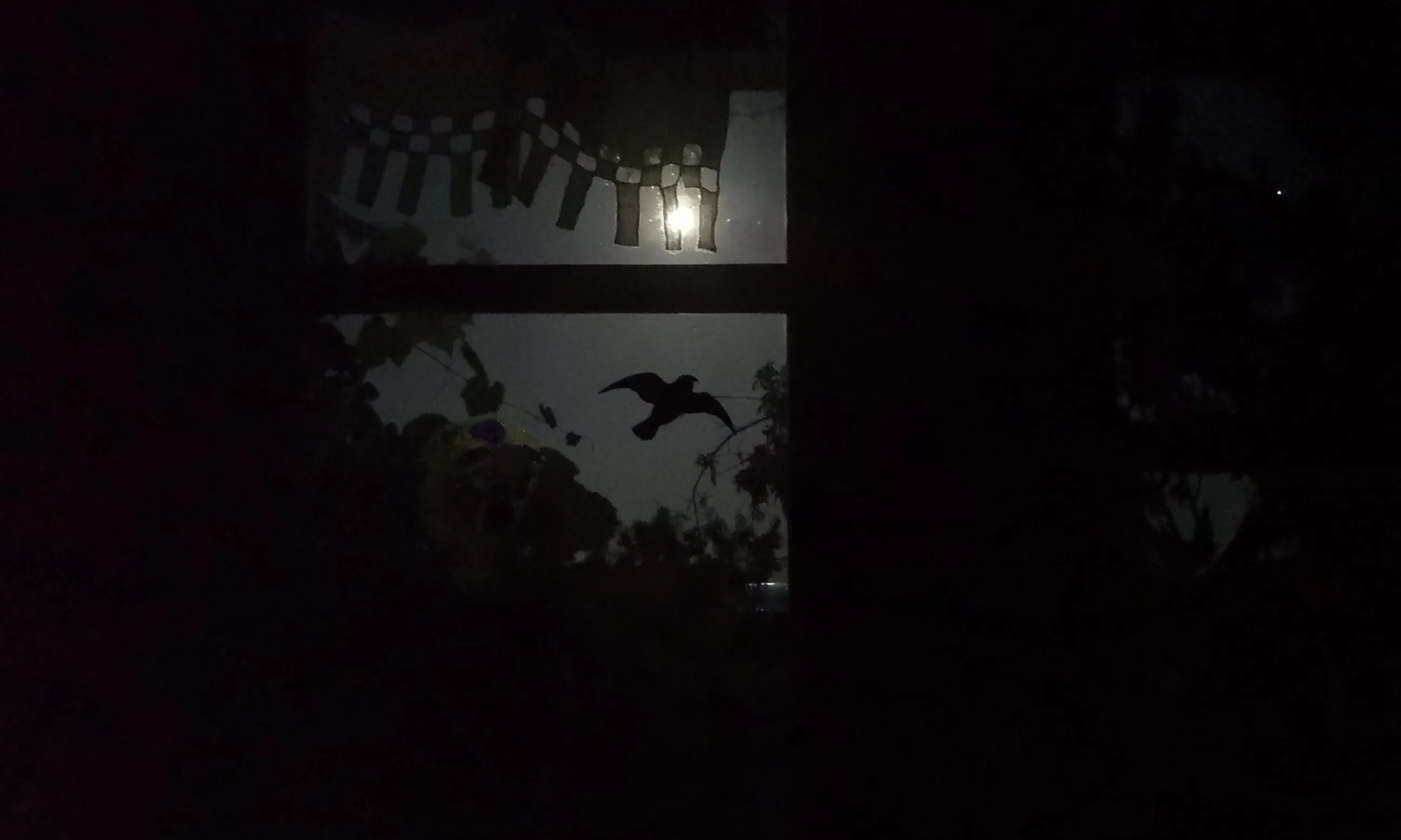 Abstraktes Bild einer Möwe im Mondlicht